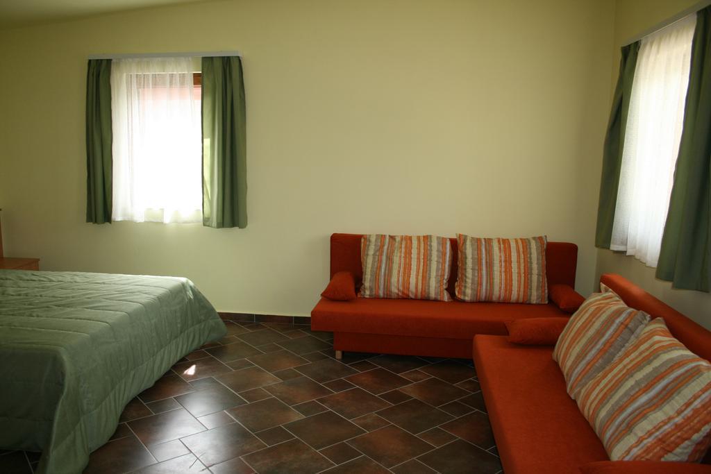 Mátra Kemping Apartmanok Mátrafüred Camera foto