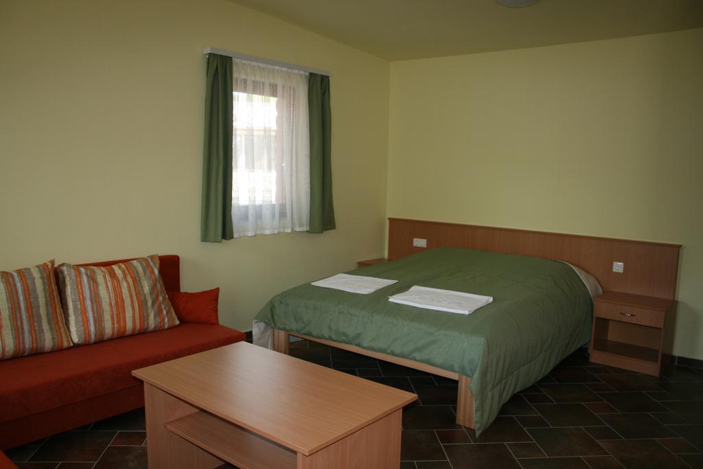 Mátra Kemping Apartmanok Mátrafüred Camera foto